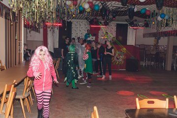 Bild 93 - Jugend-Karnevalsfeier Latuff Wiemersdorf